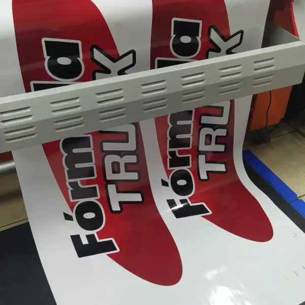 Principais aplicações da impressão digital em Goiânia para eventos e PDV da Flex Mídia CV