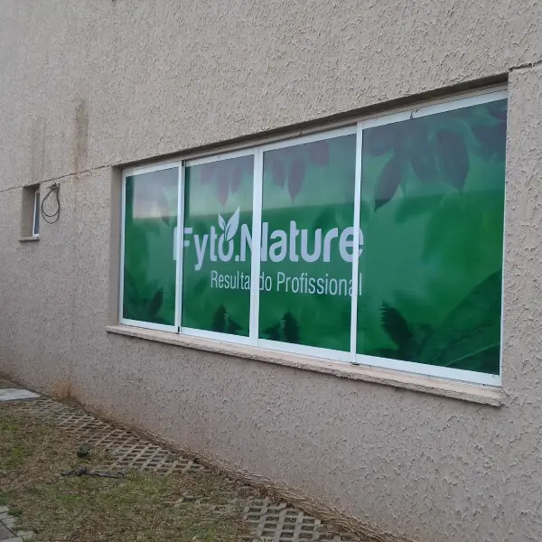 Adesivos decorativos para lojas em Goiânia da Flex Mídia CV