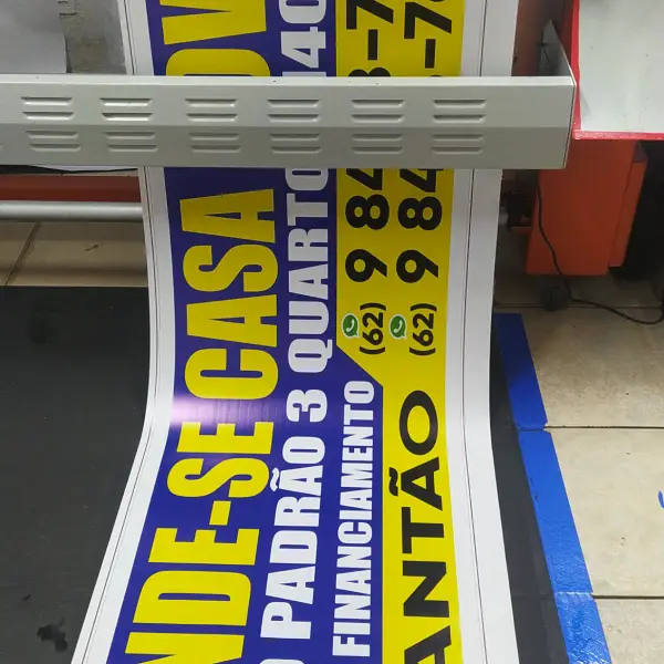 Banner de divulgação de serviços em Goiânia da Flex Mídia CV
